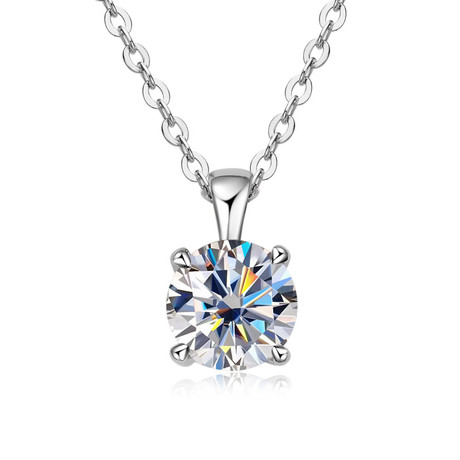 Exquisite Silver-Plated Four-Claw Moissanite Necklace