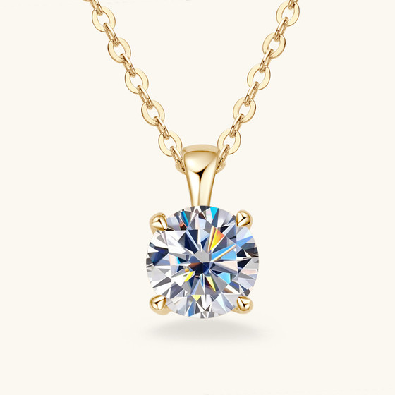 Exquisite Glod-Plated Four-Claw Moissanite Necklace