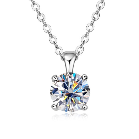 Exquisite Silver-Plated Four-Claw Moissanite Necklace
