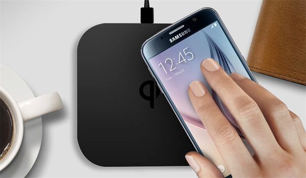 Q8 Wireless Charger 01