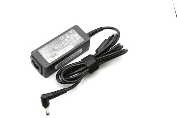 19v 1.58a Charger Toshiba (1)