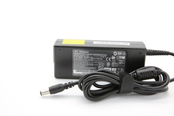 15 5 Charger Toshiba (5)