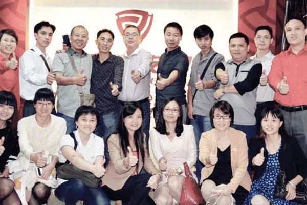 J.D. Leather Goods Warmly Welcome the Visit of Entrepreneurs in Dongguan